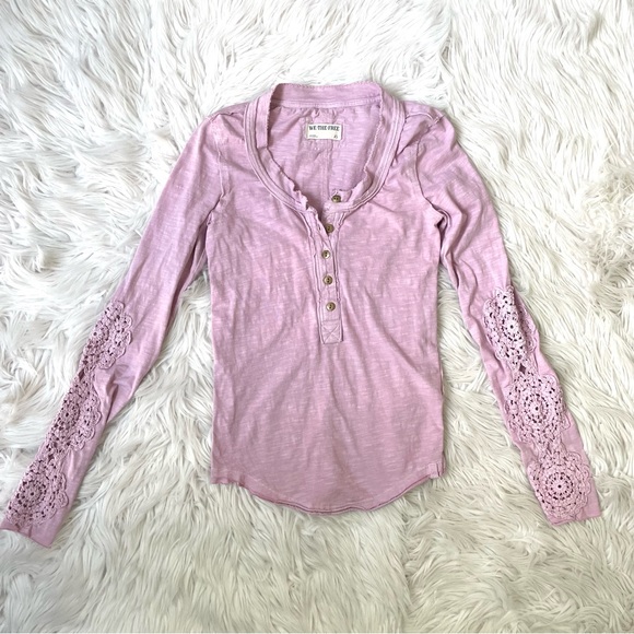 We The Free FP | Our Song Henley Cuff Long Sleeve Crochet Top Candied Lilac XS - Picture 1 of 15